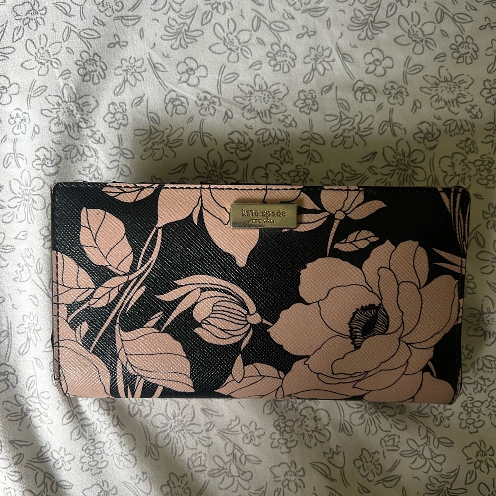 Kate Spade Black and Pink Floral Wallet (NWOT)
